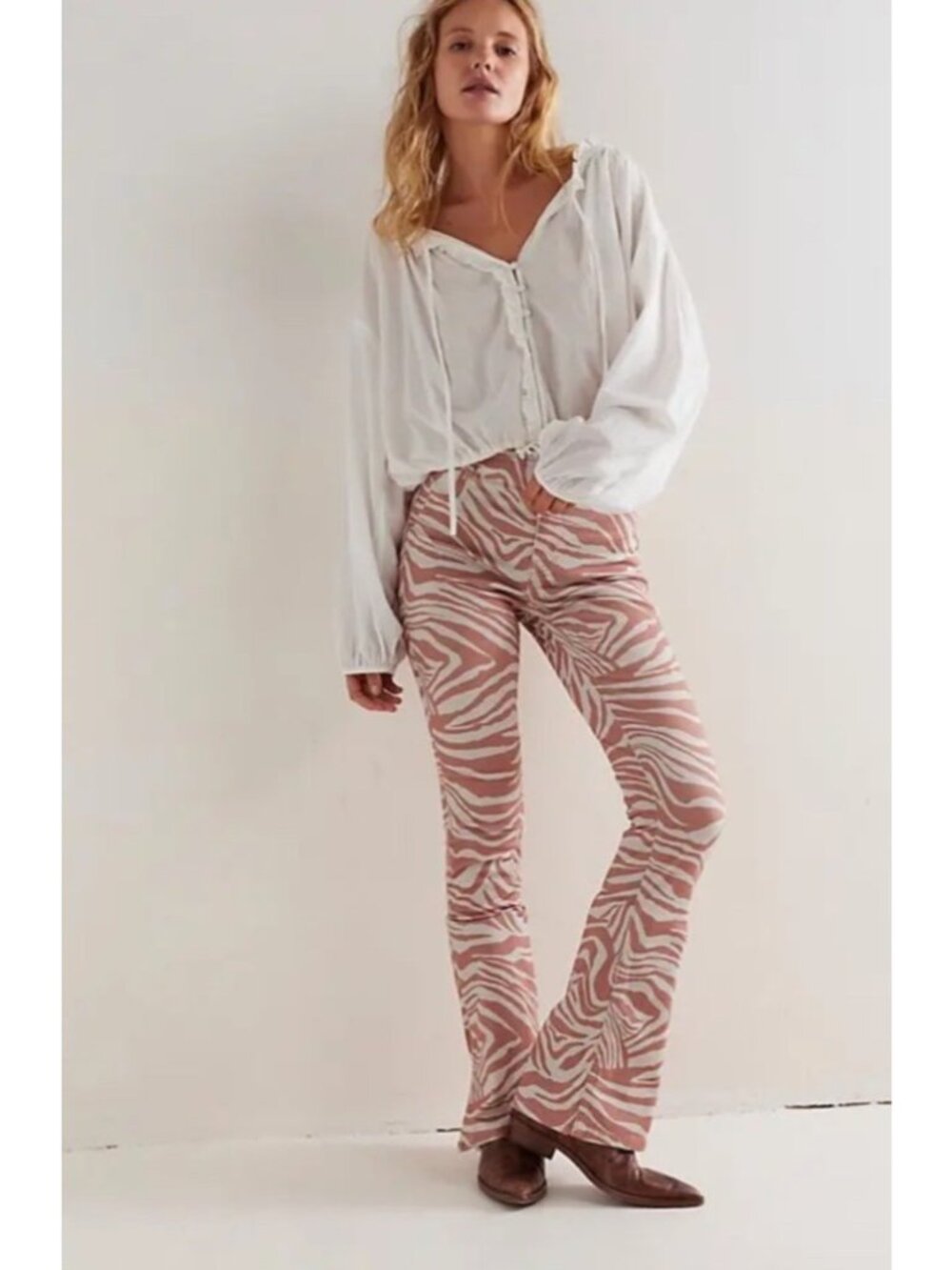 Free People We the Free Level Up Flare Printed Stretchy Jeans Slit High-Rise 32S